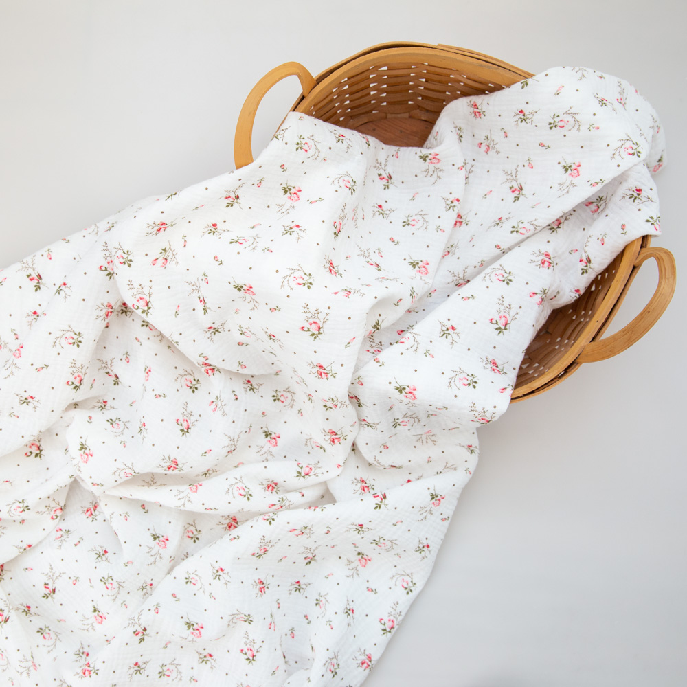 Soft comfortable rose pattern print pretty soft cotton double gauze muslin blanket fabric